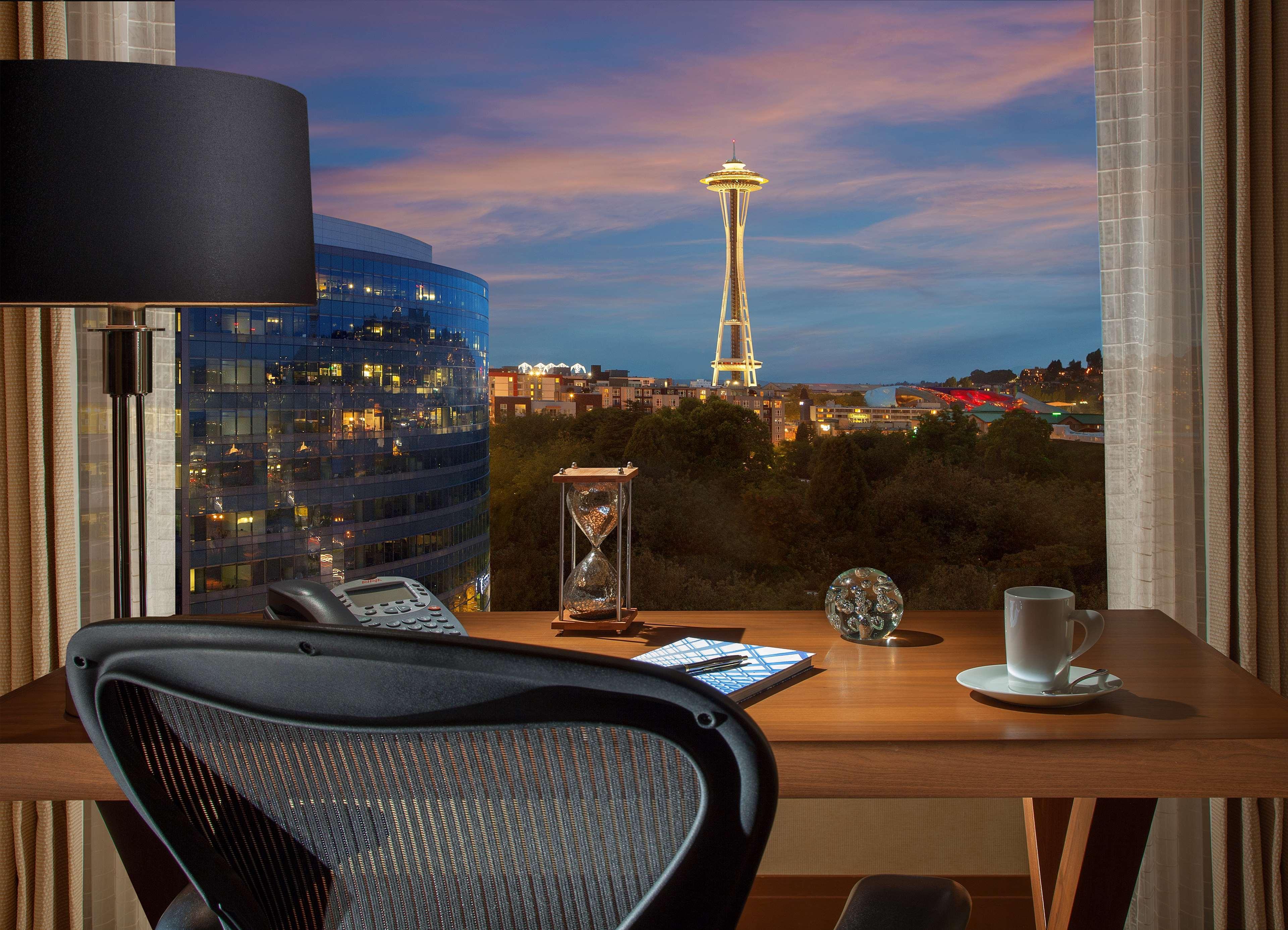 1 Hotel Seattle Ngoại thất bức ảnh View from a guest room